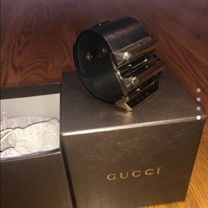 Gucci bracelet, real leather, gold metal buckle